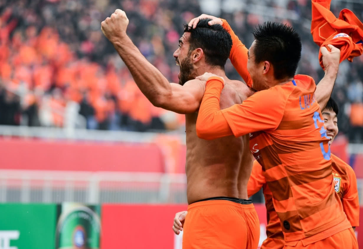 包含加时末段亚冠传出新动向，利物浦扳平良机，管理层表态——震撼外界，医务组通报恢复的词条