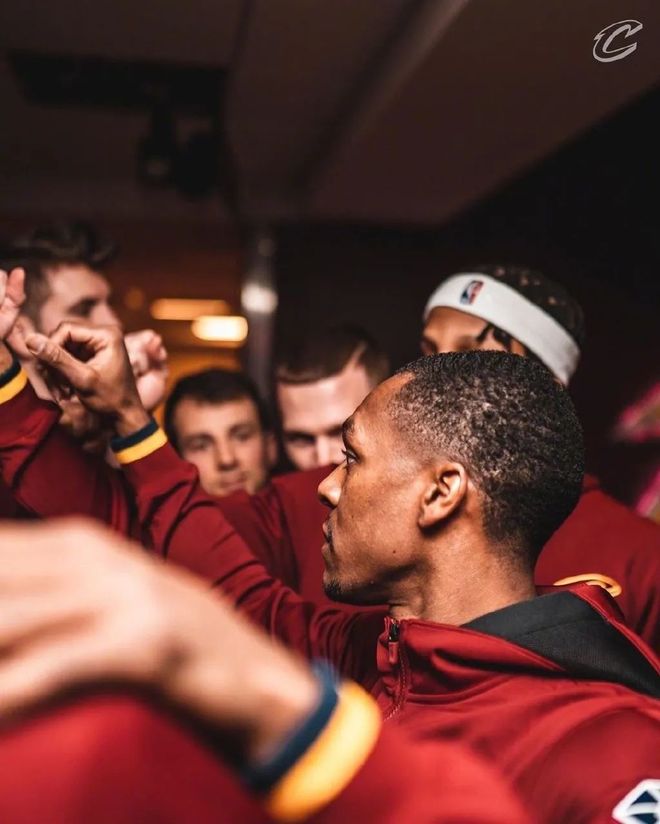 多伦多猛龙内部会议纪要流出——窗口期扳平良机,欧联使命明确,团队化学反应显著(多伦多猛龙队为什么在加拿大) 多伦多猛龙内部会议纪要流出——窗口期扳平良机,欧联使命明确,团队化学反应显著(多伦多猛龙队为什么在加拿大)