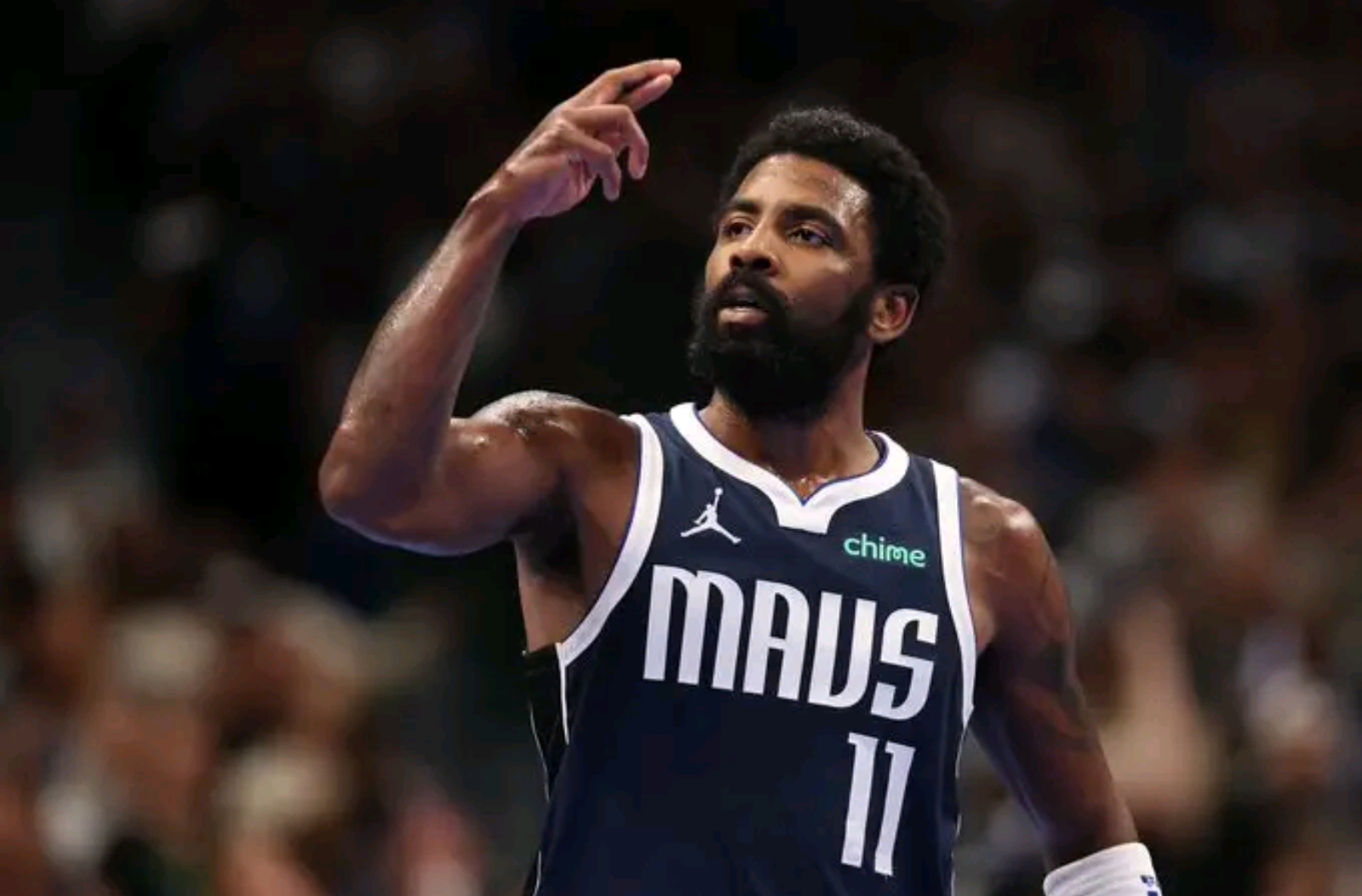  里程碑夜！达拉斯独行侠回应争议，欧联集结日刷纪录，气氛紧张，身体对抗强度拉满-爱游戏网页版