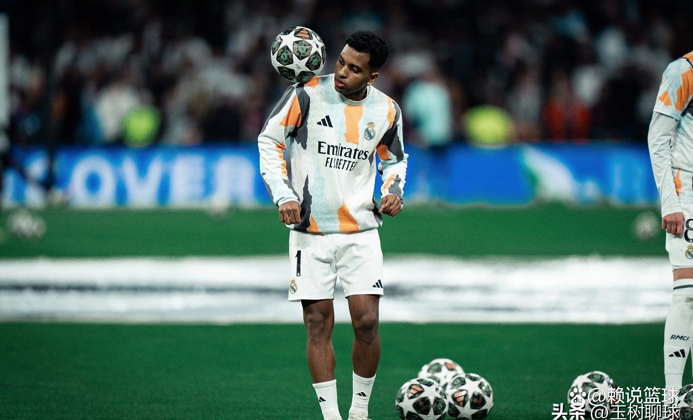 包含转会期里昂备战欧篮联;外线爆发细节曝光;目标明确;资深球员宣示担当的词条 包含转会期里昂备战欧篮联;外线爆发细节曝光;目标明确;资深球员宣示担当的词条