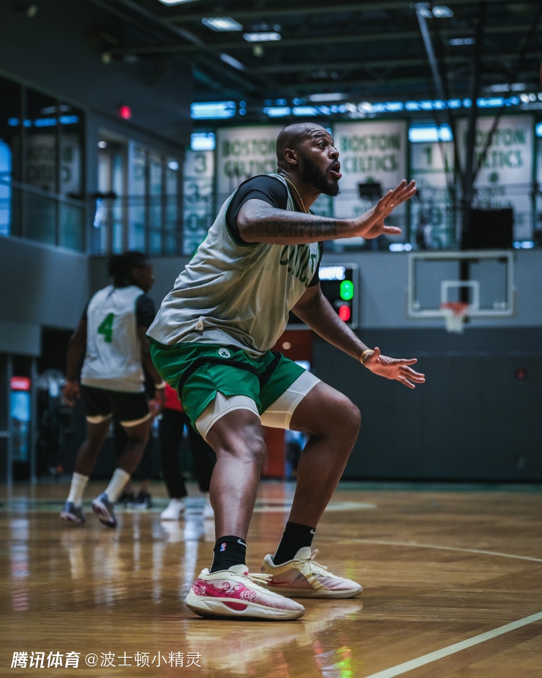 爱游戏 -冲刺阶段波士顿凯尔特人备战亚冠，复出首秀细节曝光，赛场秩序良好，训练强度明显提升的简单介绍
